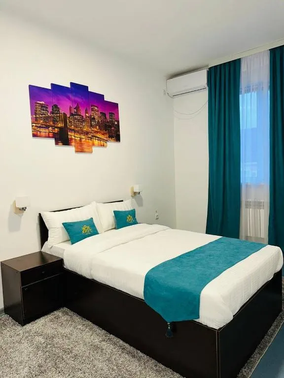 Apec Hotel，位于阿特劳的酒店