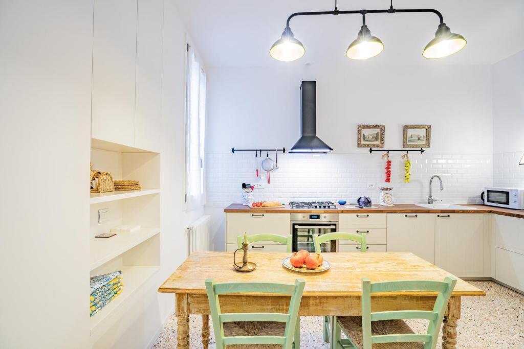Ca' San Beneto Completely Refurbished in a fabulously central area - 4