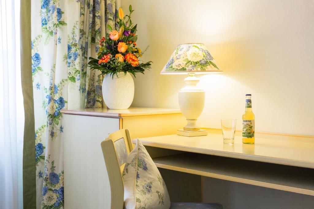 Romantik Hotel Rindenmuhle photo