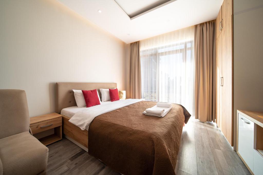 Premier 1 - Milmari Resort - 4