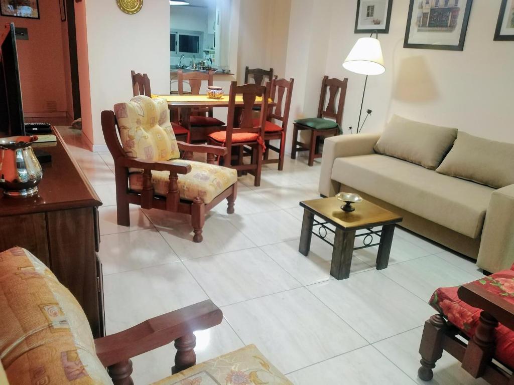 Amplio departamento en Nueva Cordoba - Bv Chacabuco - 5