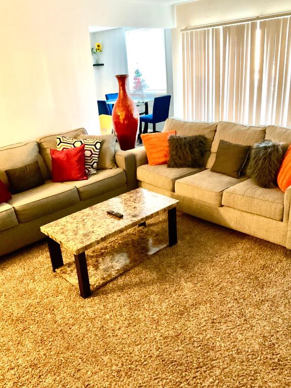 Home 2 Home away