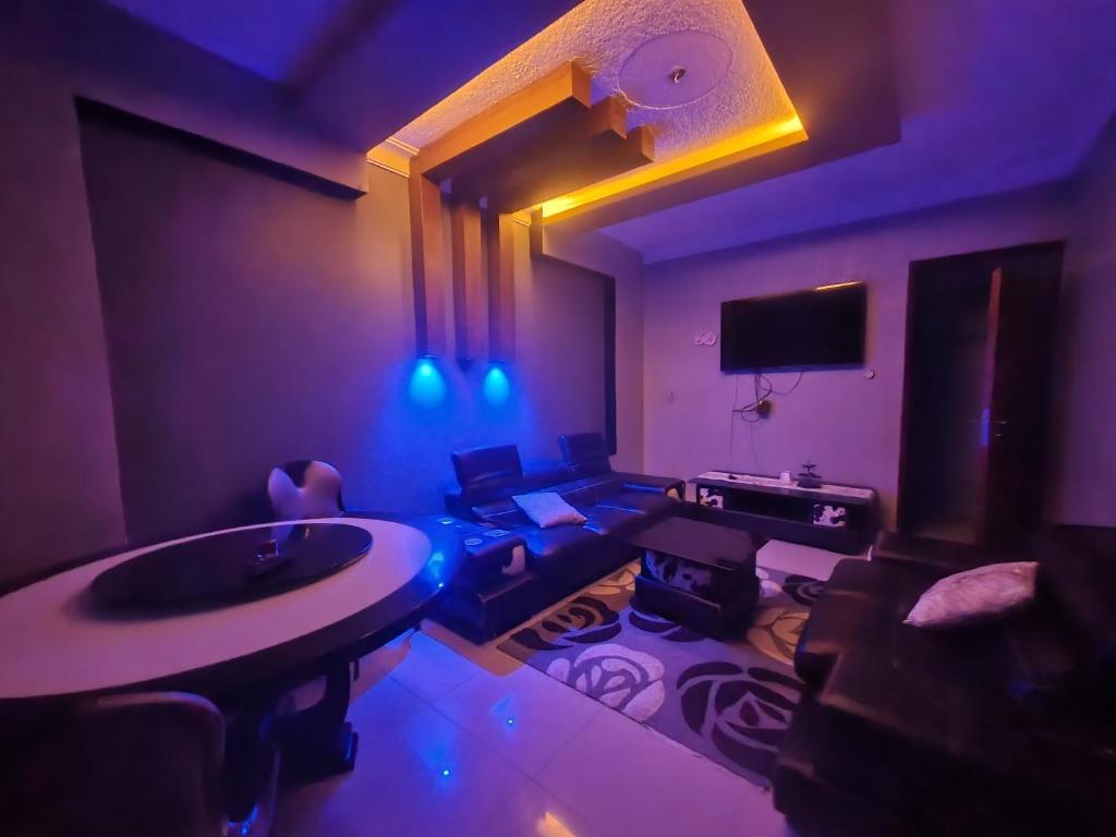Baileys Suites and Guest Rooms photo