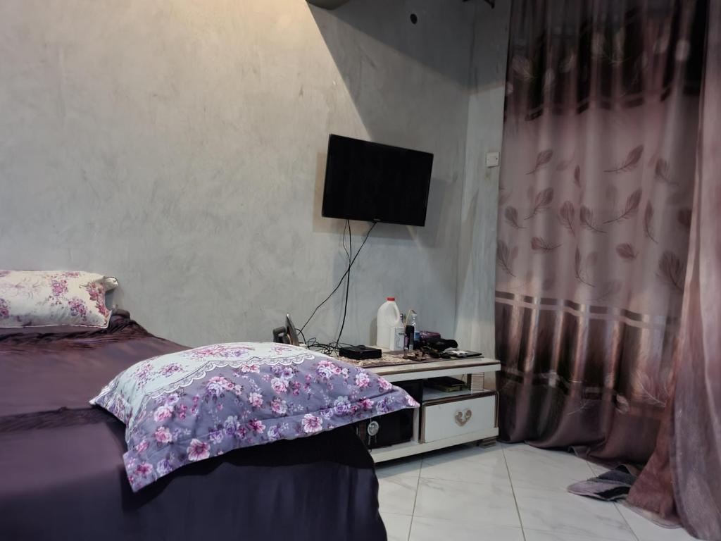 Baileys Suites and Guest Rooms photo