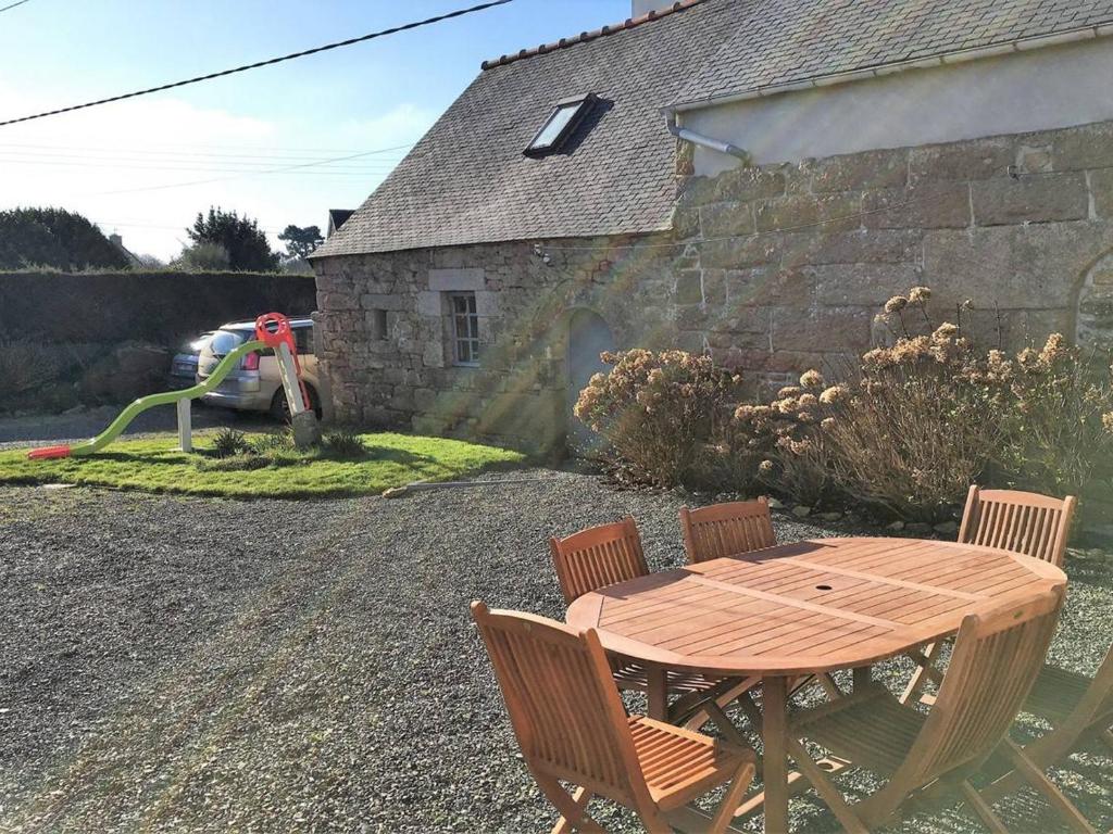 Maison Trebeurden, 3 pieces, 6 personnes - FR-1-368-4 photo