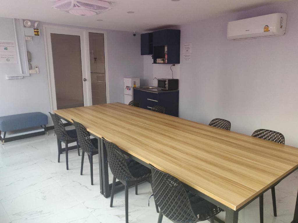 Spark酒店-皇后诗丽吉MRT (Spark Hotel - MRT Queen Sirikit)