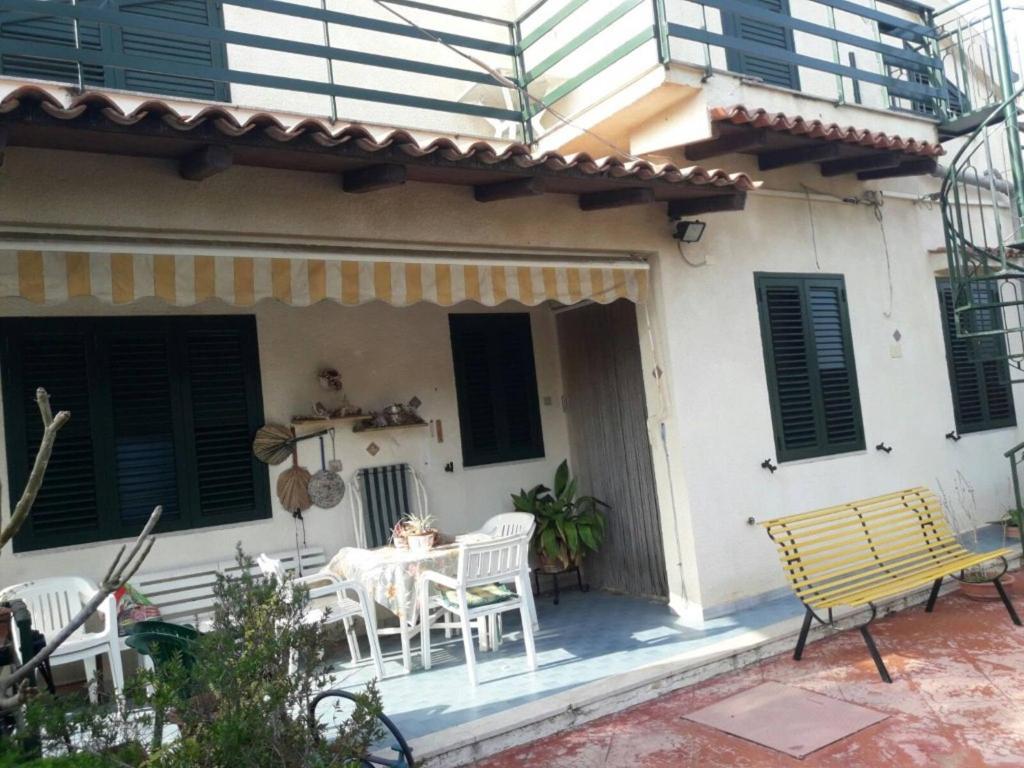 Apartment in villa Mora near the sea - Wi-fi, Avola
