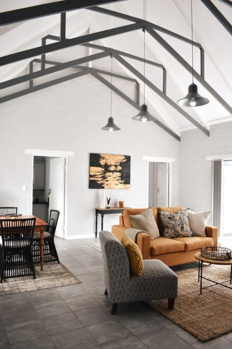 Be My Guest, Stilbaai