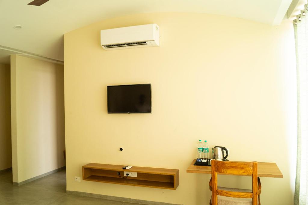 Chang's Garden & Resort photo