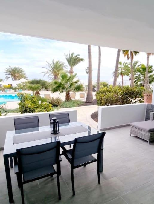 Playa Bastian first line of the sea, Costa Teguise