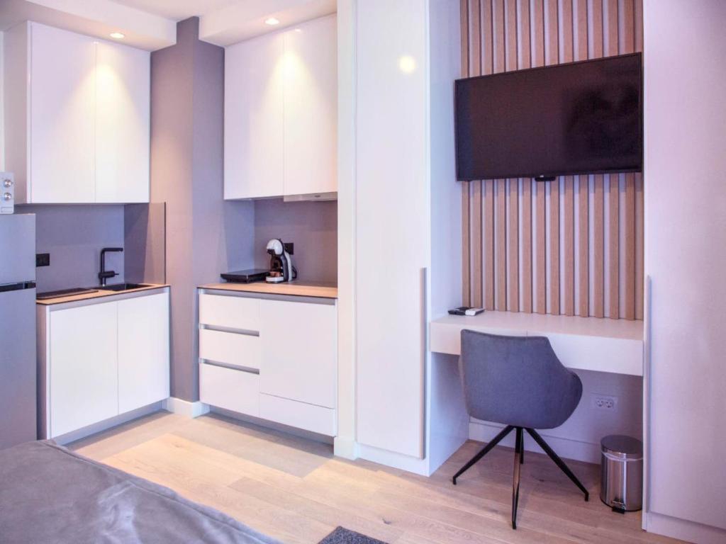 Metropolitan Apartman - City View - 4