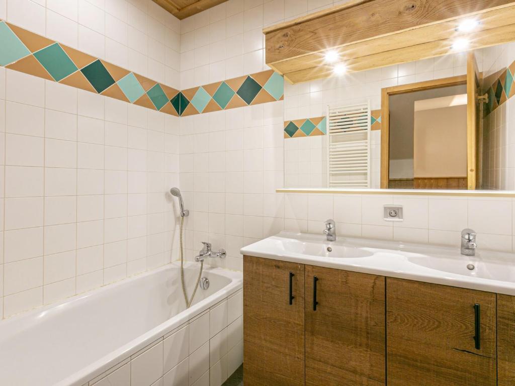 Appartement cosy, 2 chambres, centre village, proche pistes, parking, wifi, balcon, animaux sur demande - FR-1-437-25 - 5