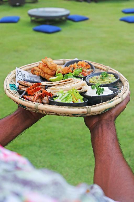 Makanan dan Minuman