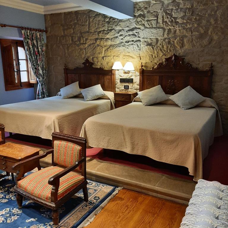 Hotel Castillo El Collado photo