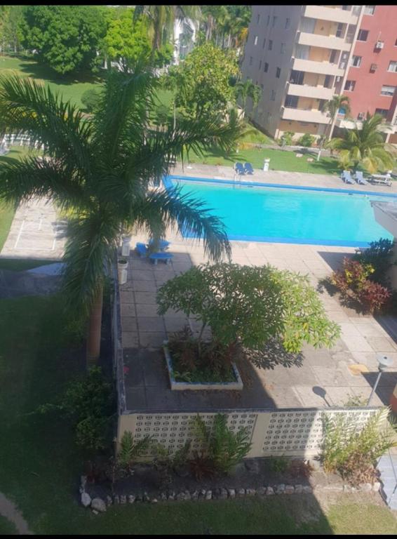 Towers Gem, Ocho Rios