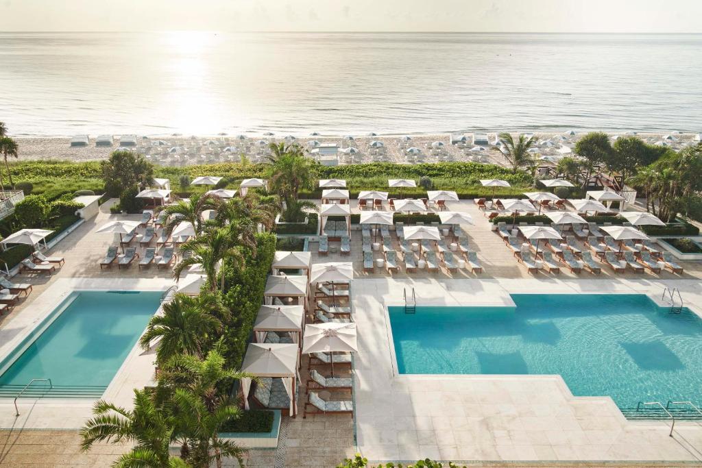 Four Seasons Resort Palm Beach ビーチ