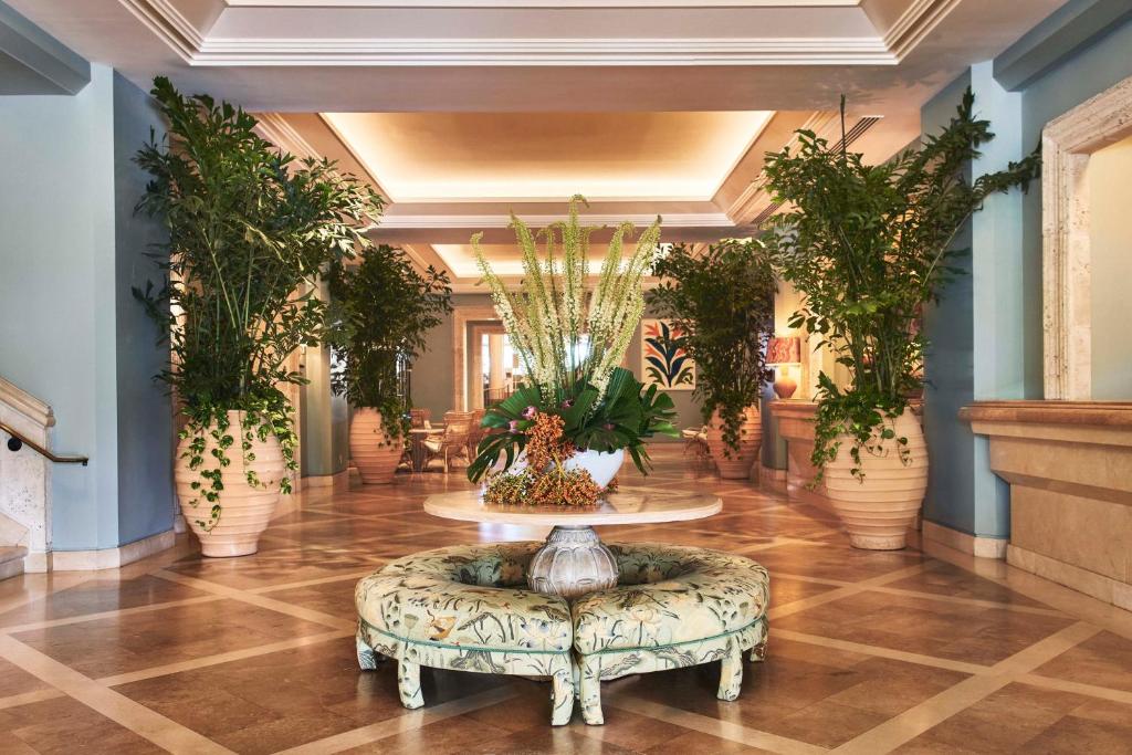 Four Seasons Resort Palm Beach フロント・ロビー