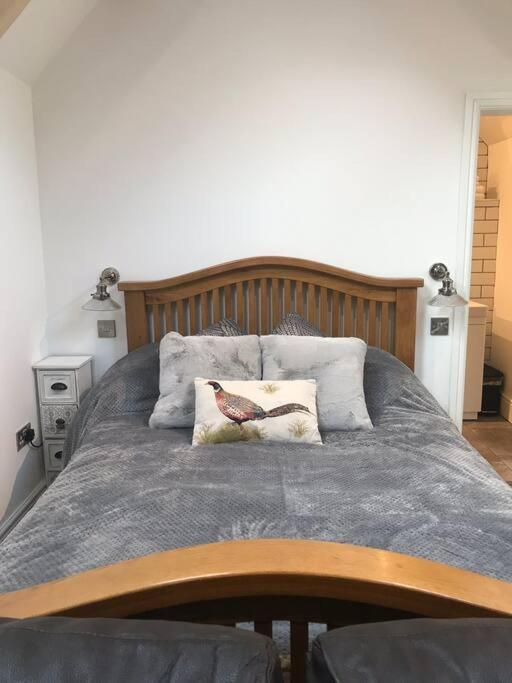 John Pallaster Snug, Ubley