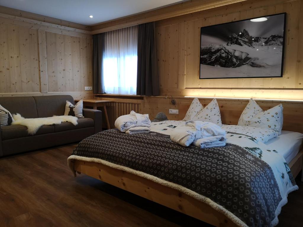 Rifugio Fermeda Hutte - 3