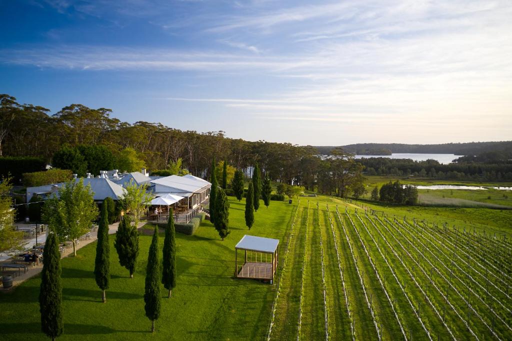 Ulladulla Hotels with Disabled Facilities Book at