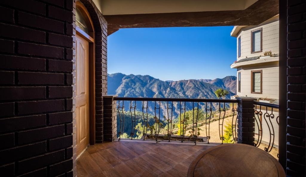 Balcony/terrace, The Manor Luxury Service Apartments in Shimla