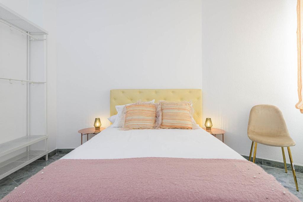 WintowinRentals Ubicación fabulosa, completo apartamento con Parking en el Soho de Málaga - 2