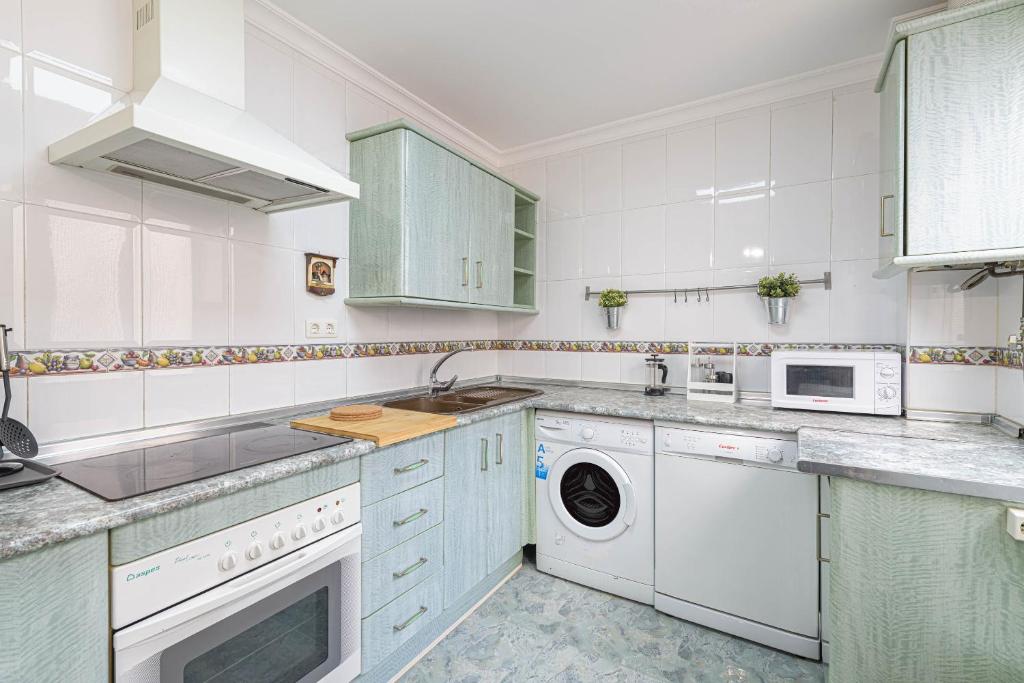 WintowinRentals Ubicación fabulosa, completo apartamento con Parking en el Soho de Málaga - 5