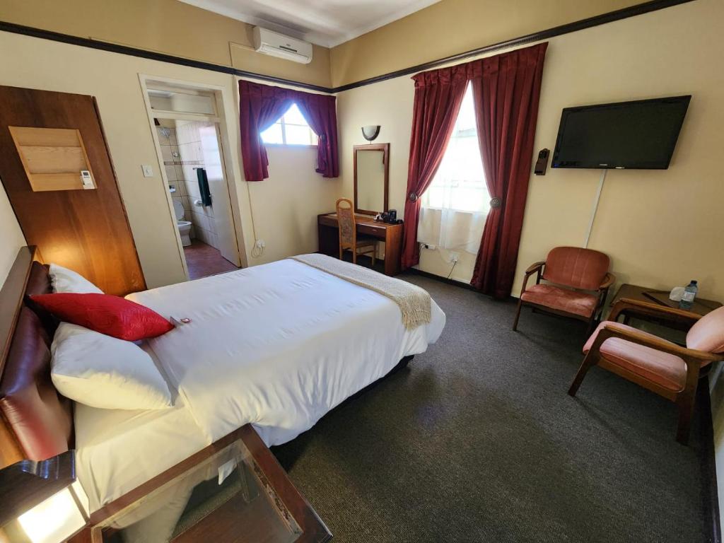 Royal Hotel Ladysmith photo