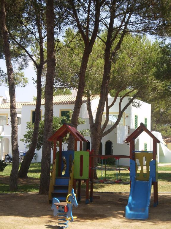 Apartamentos Las Brisas I & II — Attractions for children in Cala'n Bosch, Balearic Islands