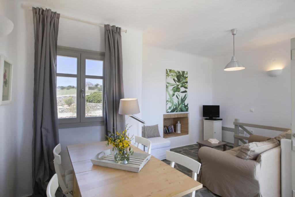 Kallisti Elia · Serene holiday villa - Views, nr Best family Beach photo