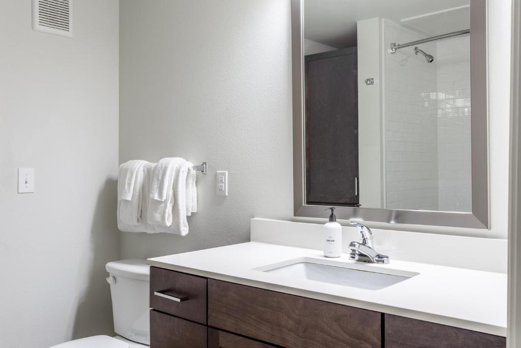 Kasa Greenville Dallas photo