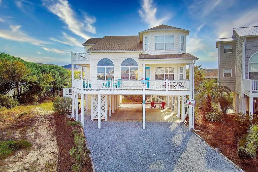 Isle Be Back, Ocean Isle Beach