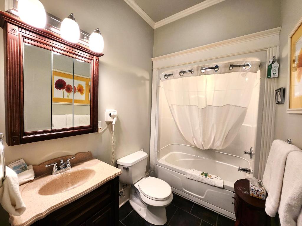 Chipman Hill Suites - Pratt House photo