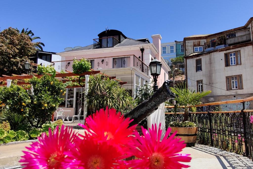AYCA La Flora Hotel Boutique — Hotel in Valparaiso