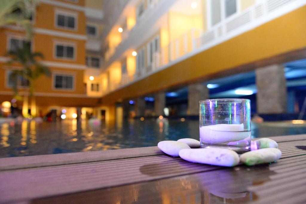 Sylvia Hotel Premier Kupang photo