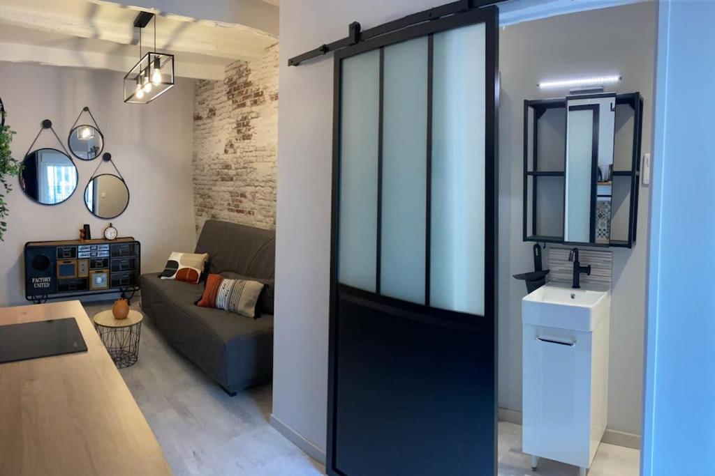 Studio industriel proche gare - 1