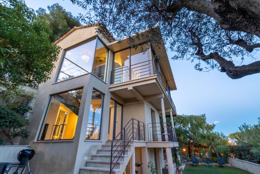Mougins Collection - Magnifique Maison du Vieux Village de Mougins, avec Bassin à débordement et vues Mer et Montagnes - 4