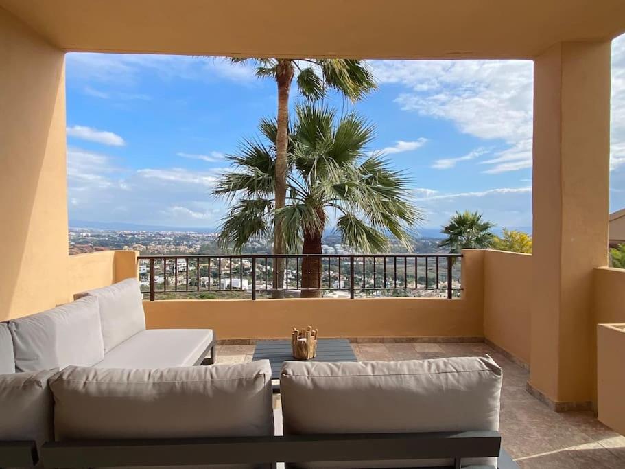Elegant apartment, stunning views, fully renovated in la Hacienda del Senorio de Cifuentes - 2