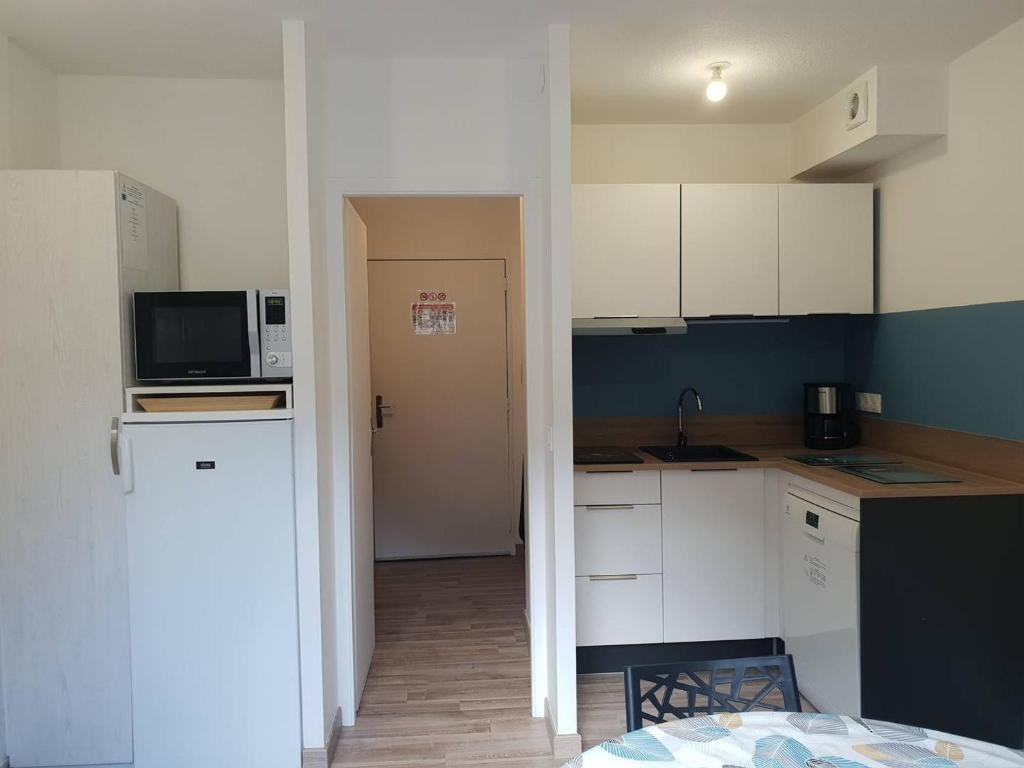 Appartement T2bis - Proche centre - 4/6 personnes - Vue montagne - FR-1-234-297 - 1