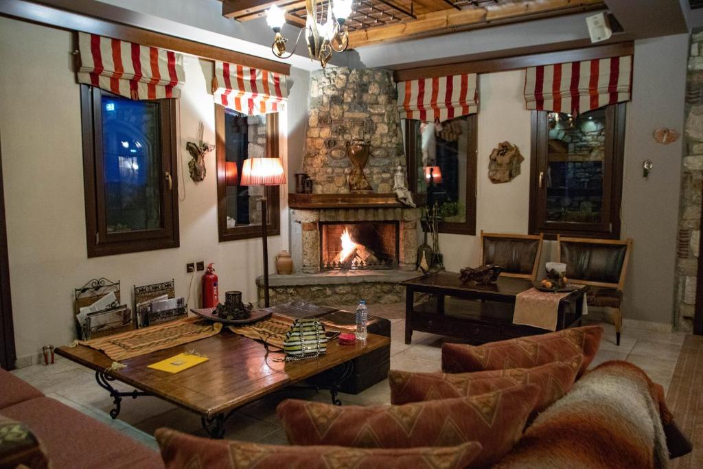 Pandion Luxury Boutique Hotel &amp; Suites with Spa — Hotel in Neochorion