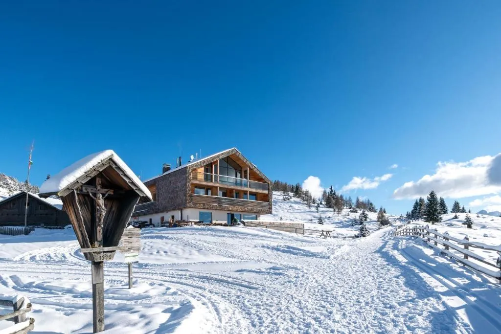 Starkenfeldhütte, hotel in Rodengo