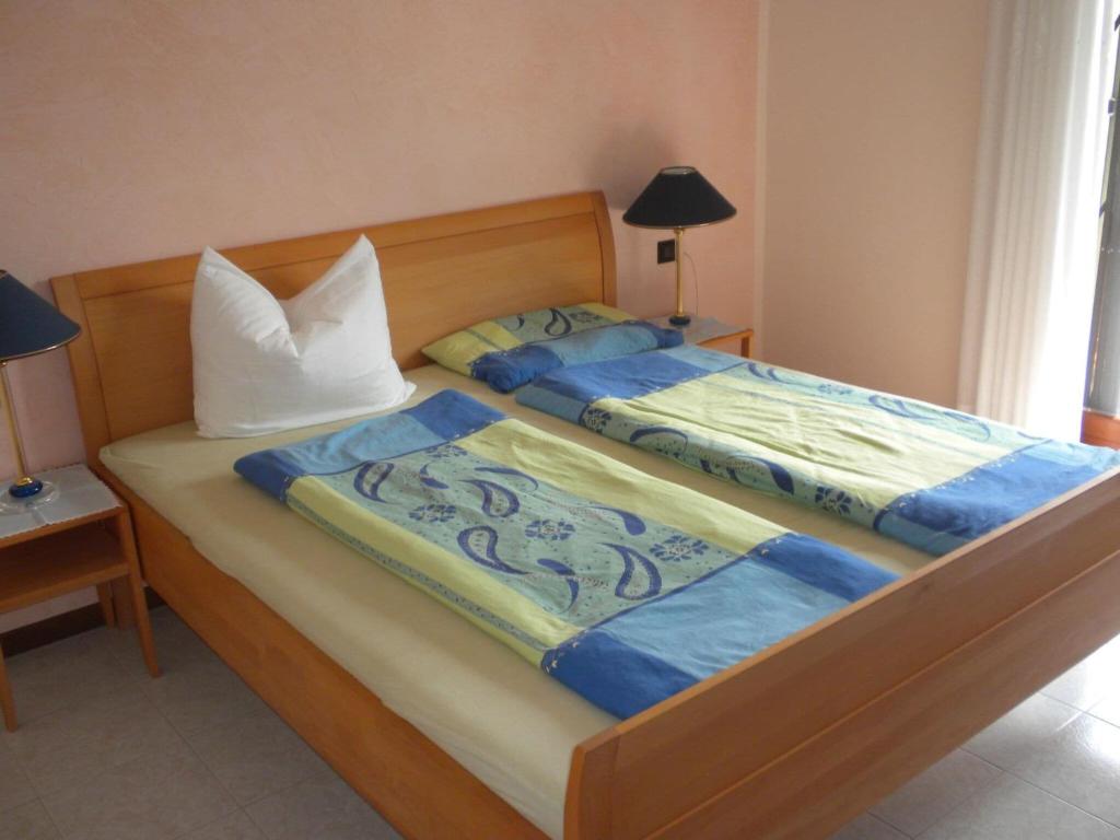 Apartment in Lazise with Lake View Balcony - 5