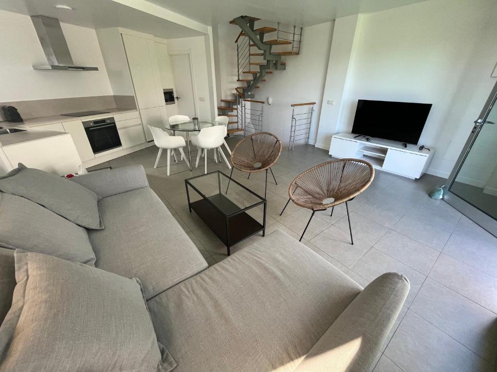 Los Martines beachfront ocean view - 5