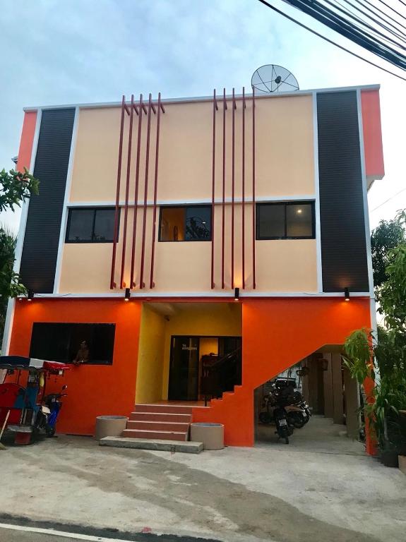 Golf House photo