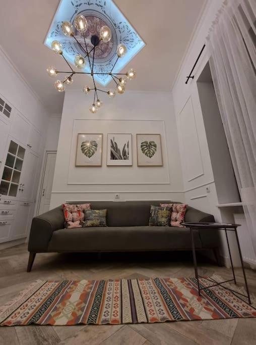 Old Tbilisi Apartment, Tbilisi City