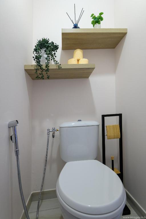City Cocoon T2 renove proche centre Saint Denis photo