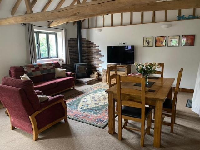 Wood Farm Barn, Laxfield - pet-friendly stay