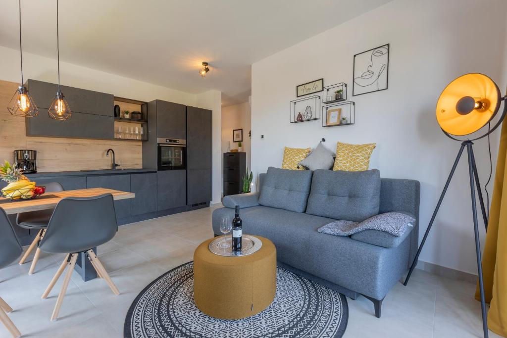 Apartment -by the sea, Banjole