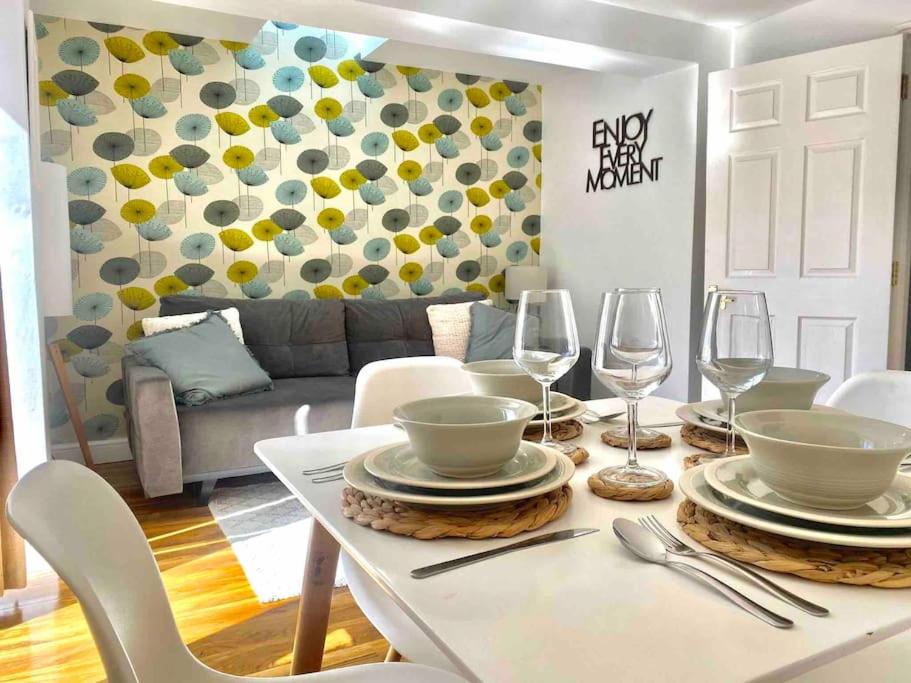 2 Bed Cottage Barnstaple North Devon Dog-Friendly!, Barnstaple