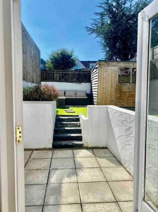 2 Bed Cottage, Barnstaple (North Devon) photo 3